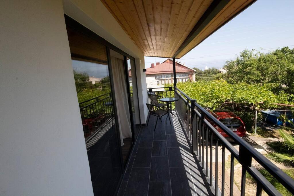 Ideally Located Spacious 3 Bedroom House Apartment